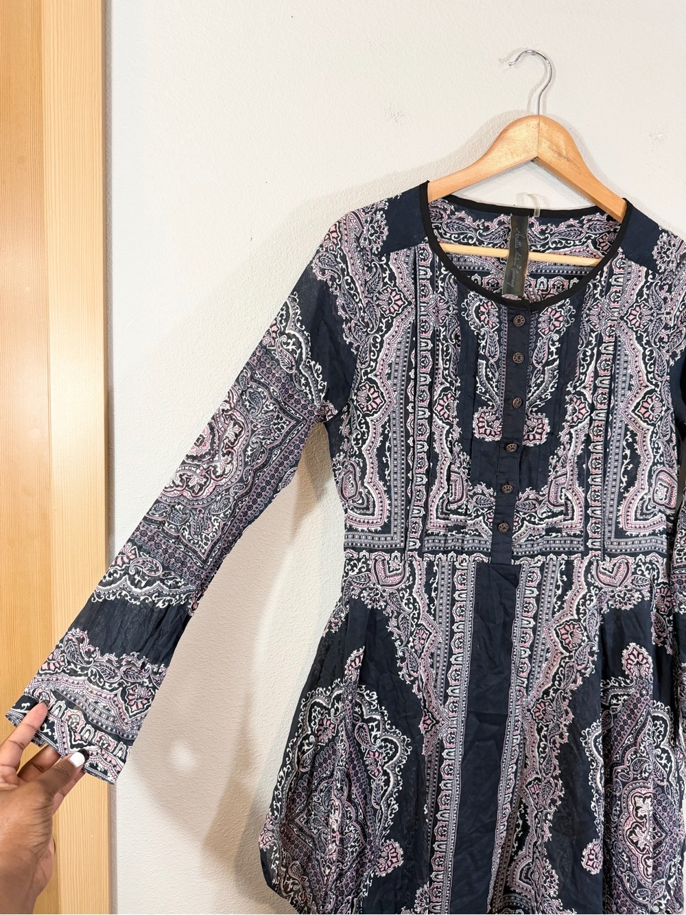 Aratta Silent Journey Paisley Lagenlook Sharkbite Tunic Side Slit Top Size S - Picture 3 of 10